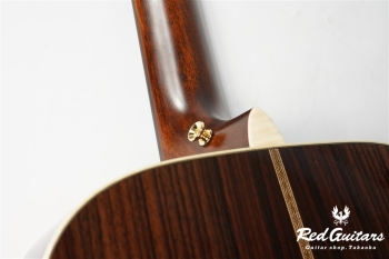 OM-28E Modern Deluxe